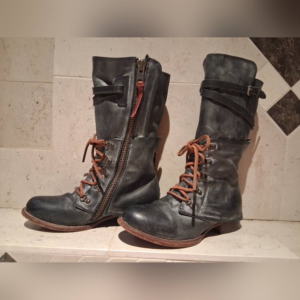 Freebird by Steven Black Distressed Leather Ravi Moto Boots size 9